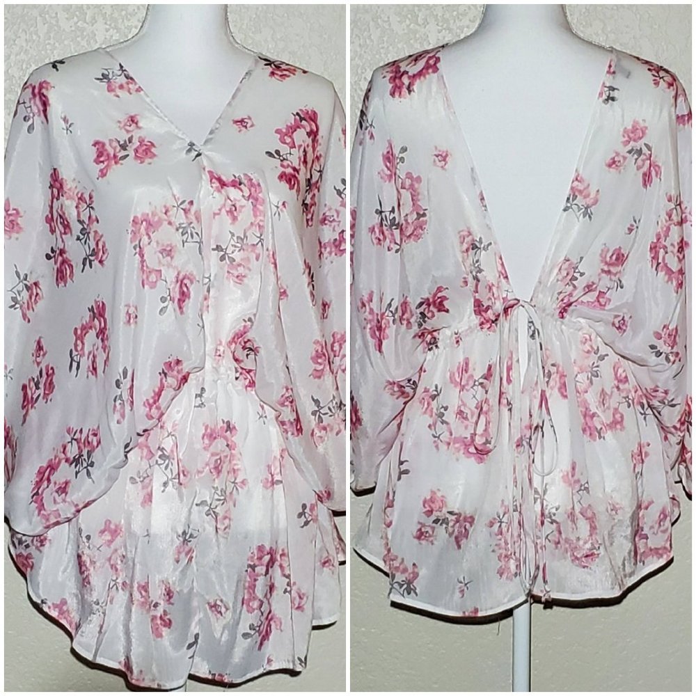 4/$20 Charlotte Russe Floral Kimono Tie Back Top